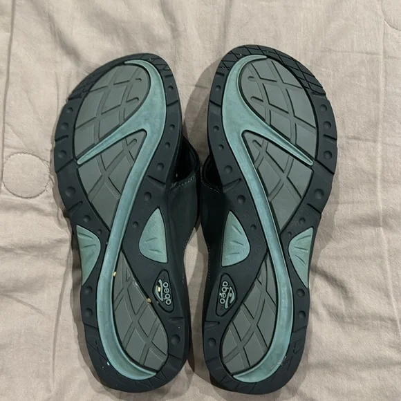 Abeo laguna flip flops size 8.5, black - Picture 2 of 3